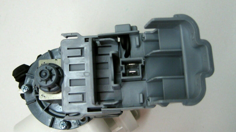 Kenmore Whirlpool Washer Water Valve Drain Pump Assembly 461970201671